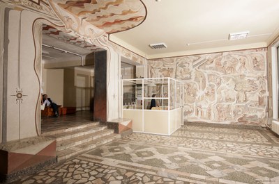 Холл Института физики